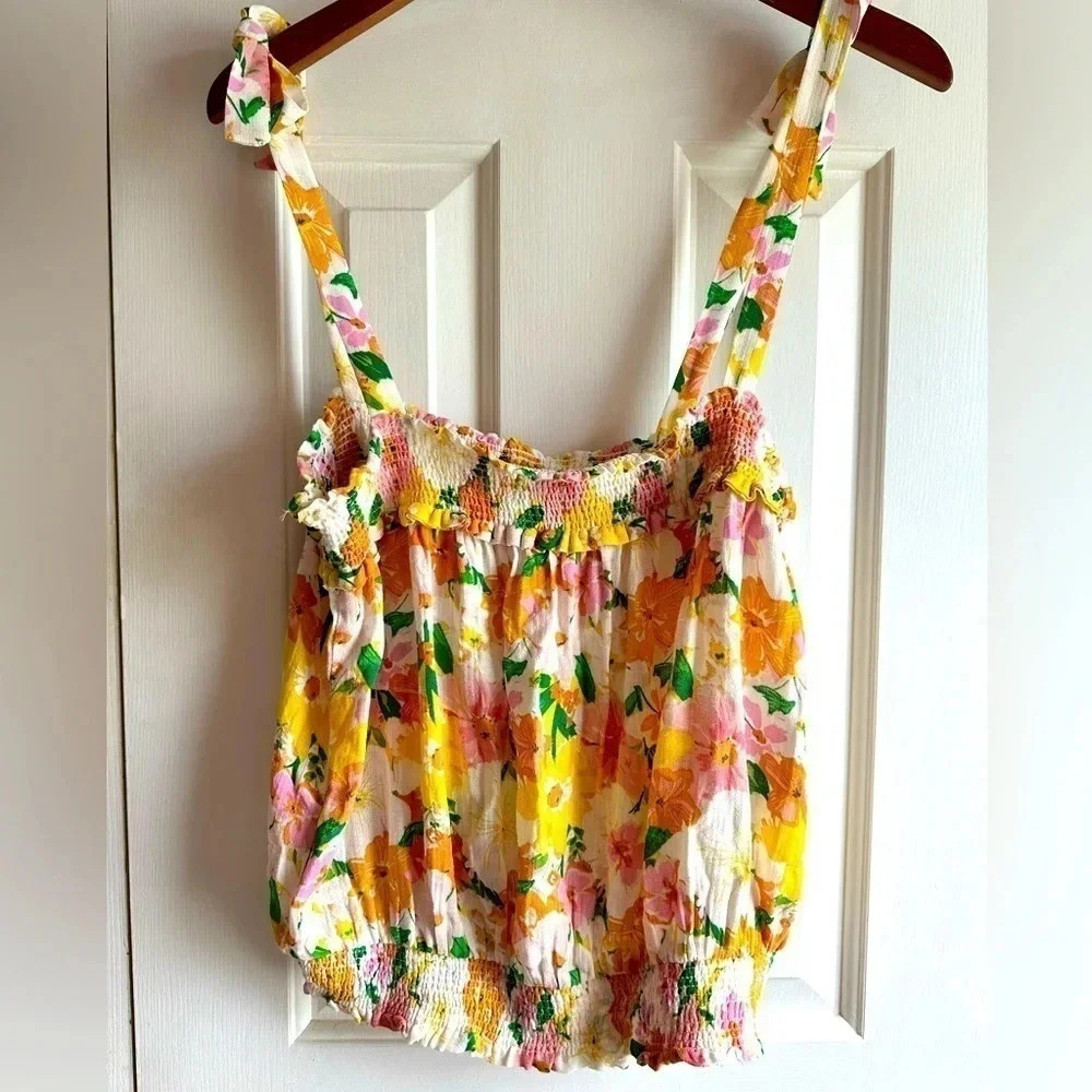 Rachel Zoe Floral smocked top & bottom Size L. Straps tie at shoulders.